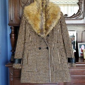 Winter coat, like new size 2